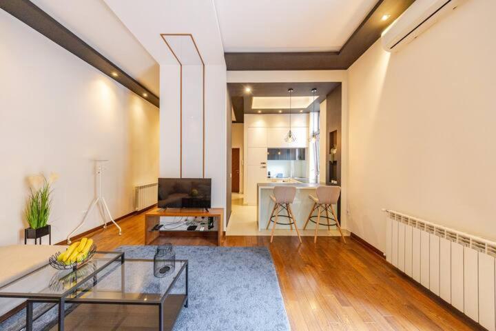 Lux Apartment In City Center Белград Экстерьер фото