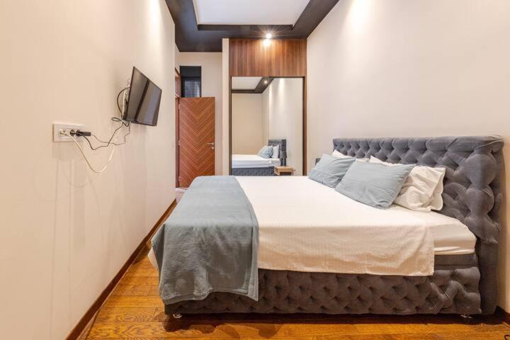 Lux Apartment In City Center Белград Экстерьер фото